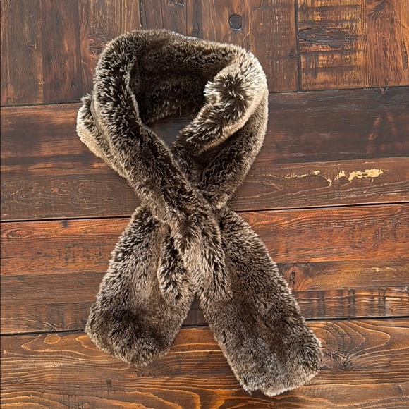 Restoration Hardware Faux Fur Scarf in Brown. EUC. - Picture 1 of 4
